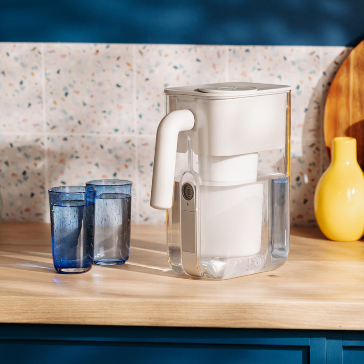2.8L Water Filter Jug - Hover